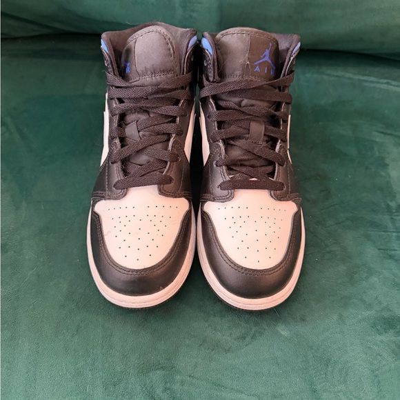 Nike Air Jordan 1 Mid in the \'Racer Blue\'